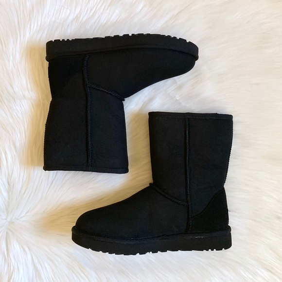 UGG Black Classic Short II Boots - Picture 2 of 8